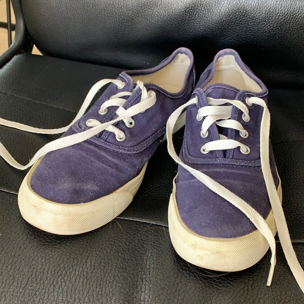 Women’s sneakers